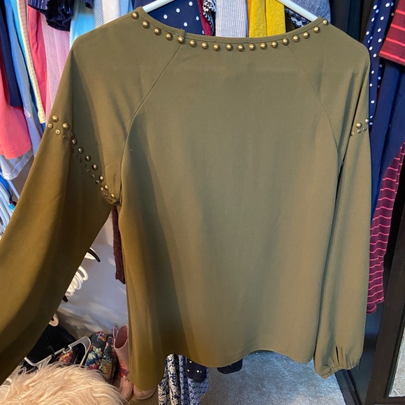 Greylin long sleeve polyester blouse- EUC size sm - Picture 6 of 9